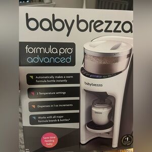 Baby Brezza Formula Pro AdvancedFormula dispenser machine. BRAND NEW in box.